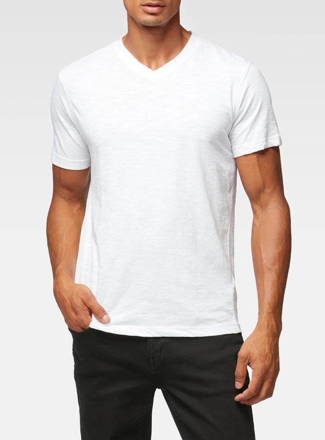 MEN'S BASIC SHORT SLEEVE V-NECK T-SHIRT