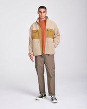 Load image into Gallery viewer, TUNDRA FLEECE JACKET - FATIGUE
