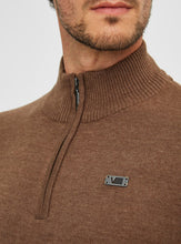 Load image into Gallery viewer, MEN&#39;S BASIC HALF ZIP MOCK NECK SWETER
